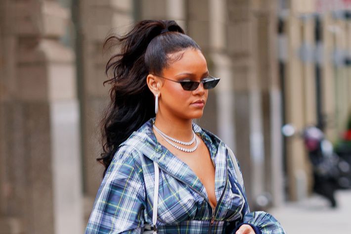 10 Small Sunglasses to Help You Rock 2018's Biggest Trend