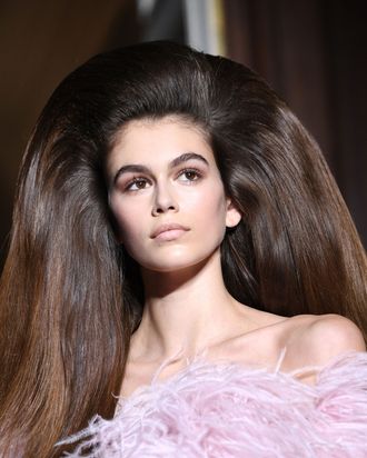 Valentino hair 2025