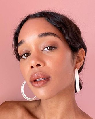 Laura Harrier Red Carpet Makeup Look Tutorial