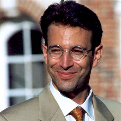 This is an undated file photo of Wall Street Journal reporter Daniel Pearl who disappeared in the Pakistani port city of Karachi 23 January 2002 after telling his wife he was going to interview an Islamic group leader. US Federal Bureau of Investigation (FBI) agents arrived in Pakistan 28 January 2002 to join the search for Pearl, who they believed to have been kidnapped, police sources said.