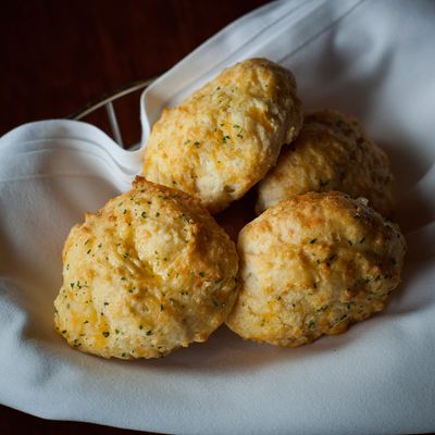 Suddenly, everyone wants these Red Lobster biscuits. 