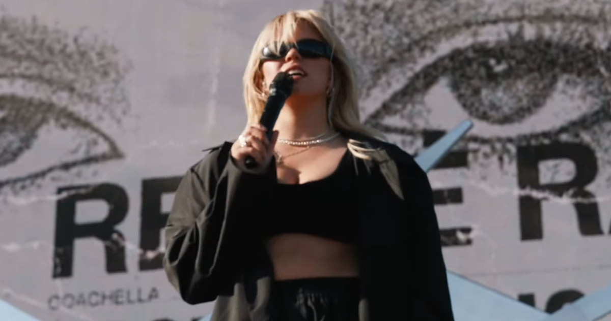Coachella 2024: Reneé Rapp Rewrites ‘TiK ToK’ with Kesha