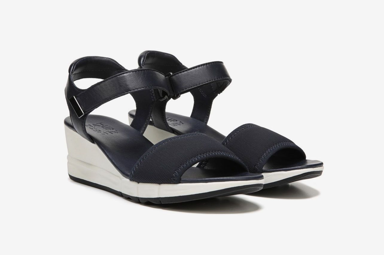 10 best wedge sandals for wide feet 