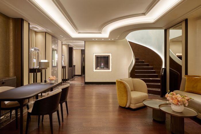 Van Cleef & Arpels New Madison Ave Boutique