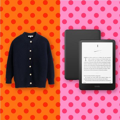 Best non-book gifts for people who to love to read — The Strategist gift guide.