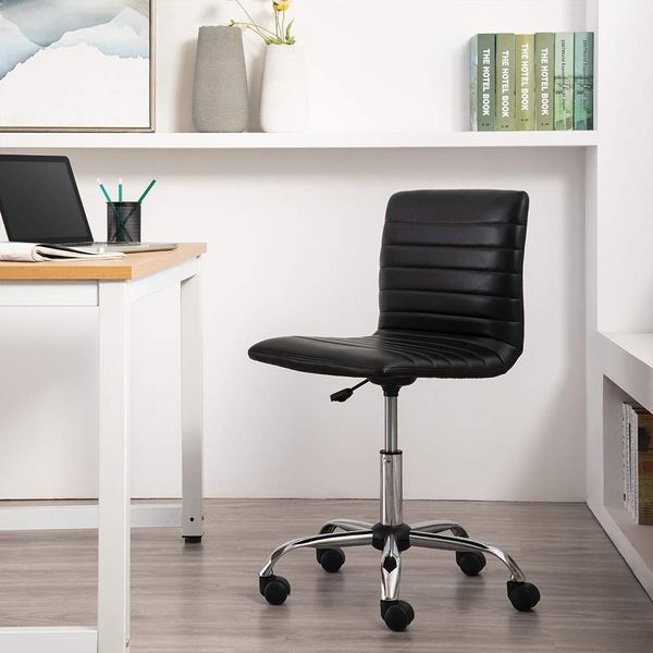 AmazonBasics Ribbed Desk Chair