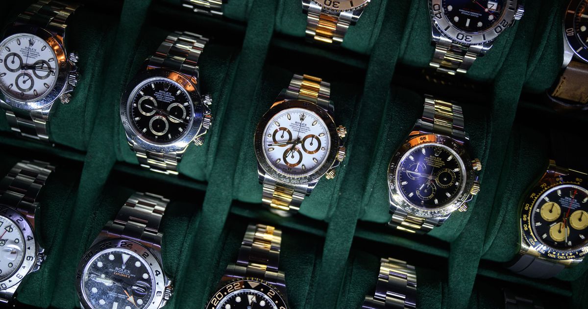 Crypto Bros Are Trying to Sell Rolex Amid Bitcoin Crash