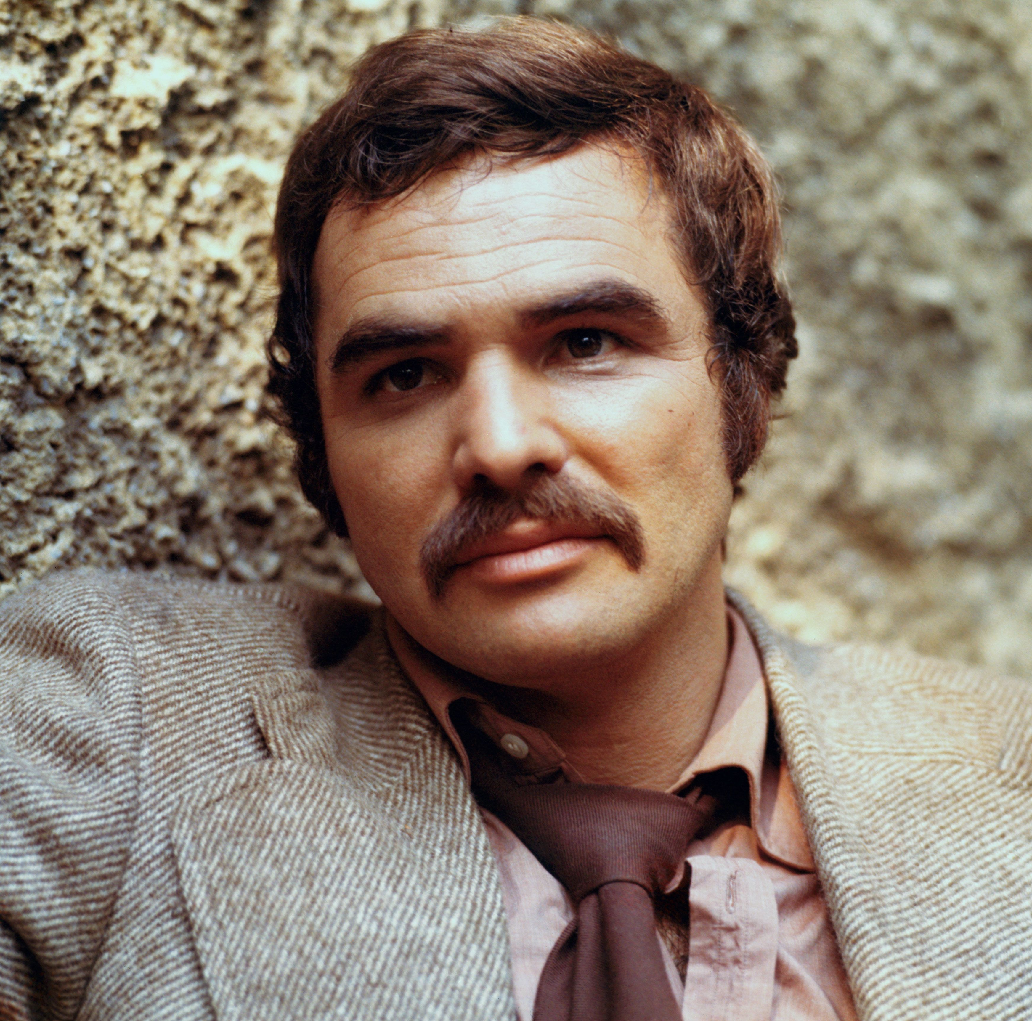 70s Porn Man - Burt Reynolds, 1970s Leading Man, Dies at 82