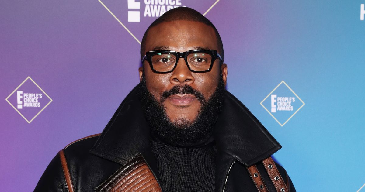Tyler Perry Announces He Is Single on Instagram: PHOTO