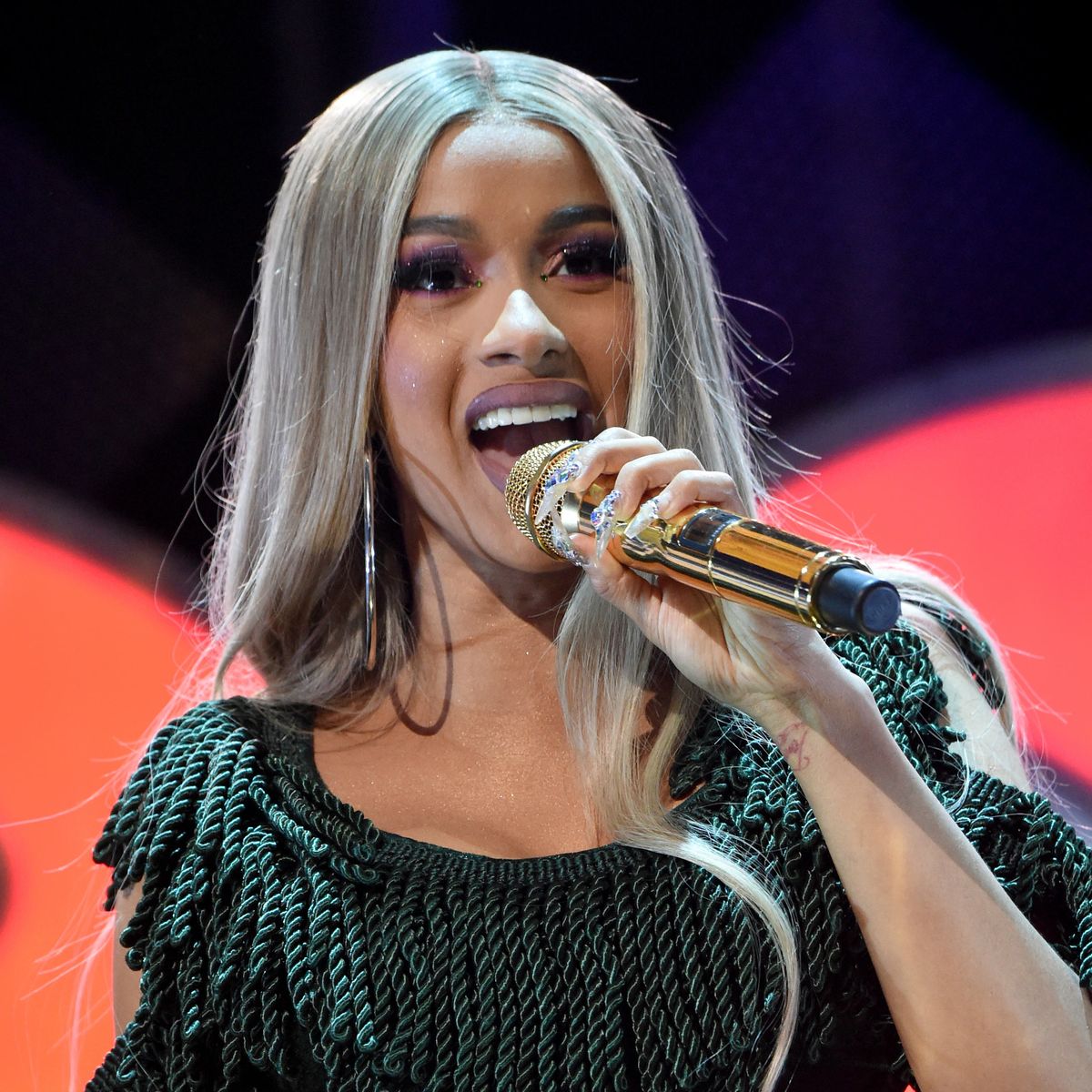 i will dog walk you cardi b