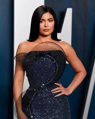 Kylie Jenner Not A Billionaire According To Forbes Report