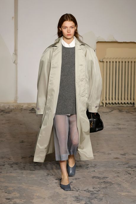 Carven : Runway - Paris Fashion Week - Womenswear Spring/Summer 2024