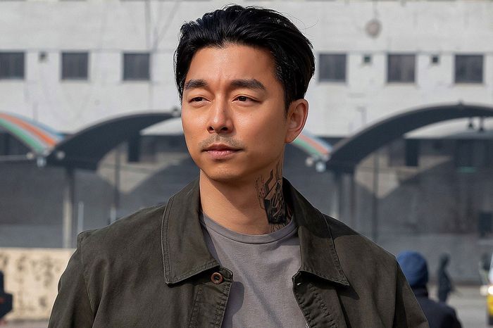 Gong Yoo’s Neck Tattoo in Netflix Sci-Fi ‘The Silent Sea’ - English Times