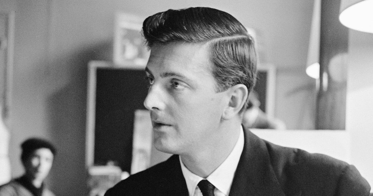 French Fashion Designer Hubert de Givenchy Is Dead at 91