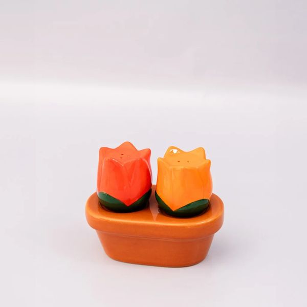 Bando Tulip Salt and Pepper Shakers
