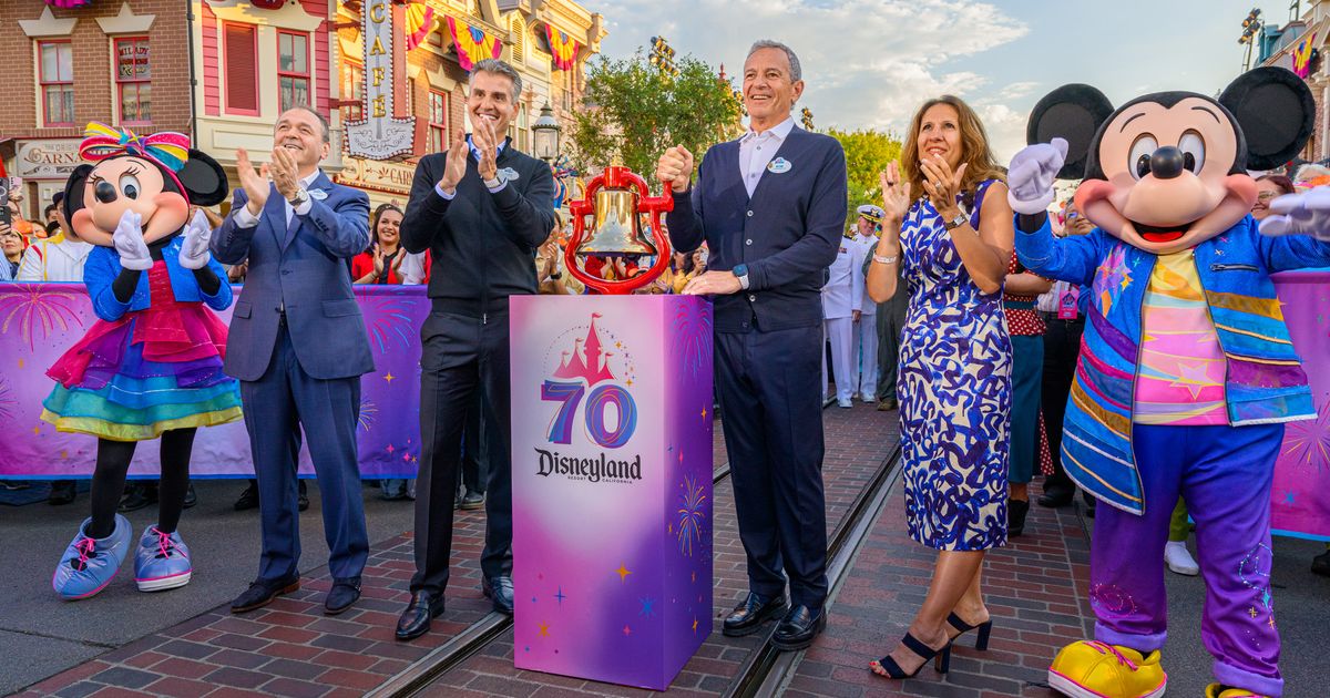 “Wake Up Call: Concerns Rise Among Patriotic Disney Park Enthusiasts Over New CEO”