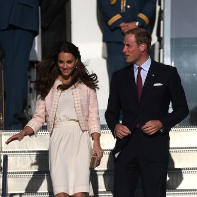 Prince William and Kate Middleton, the Duke and Duchess of Cambridge arrive at Charlottetown Airport in Prince Edward Island, Canada.Pictured: Prince William and Kate MiddletonRef: SPL294300  030711  Picture by: Macpherson/Gillis/Splash NewsSplash News and PicturesLos Angeles:	310-821-2666New York:	212-619-2666London:	870-934-2666photodesk@splashnews.com