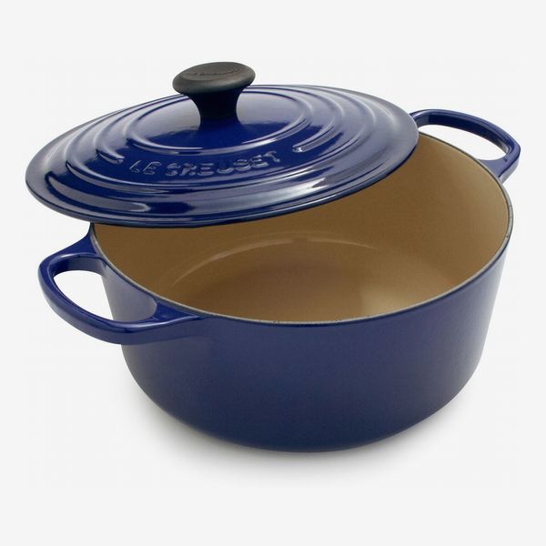 Le Creuset Signature Round Dutch Oven