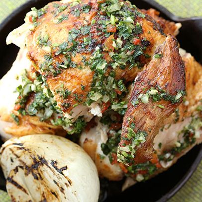 巴西风格;24小时腌制的阿什利农场鸡肉;干炭擦。