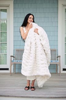 Minky Couture Hugs Cream Blanket - Adult Size, 50 x 60