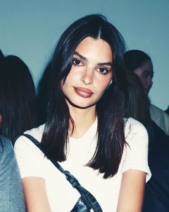 Acne Studios : Front Row - Paris Fashion Week - Womenswear Fall/Winter 2024-2025