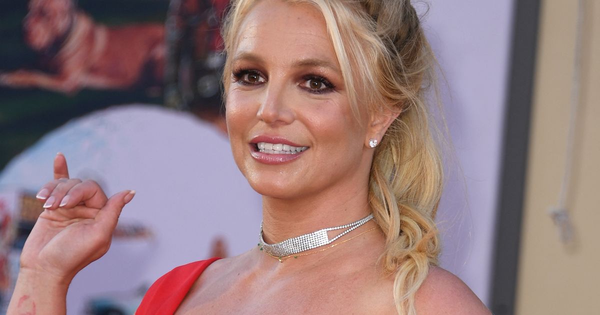 Britney Spears Checks Into Rehab After DUI Arrest