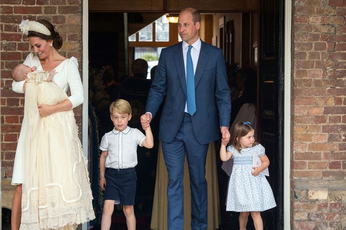 Princess Charlotte, Prince William, Prince George, Kate Middleton and Prince Louis.