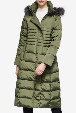 Orolay Women Warm Down Jacket with Hood Fur Raglan Sleeve Coat