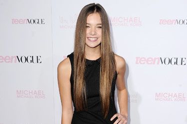 The Fug Girls Survey the Many Looks of True Grit’s Hailee Steinfeld