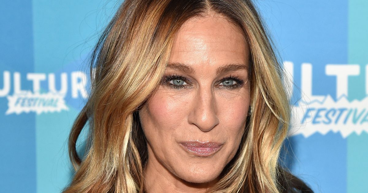 Sarah Jessica Parker Almost Lost Her Carrie Necklace