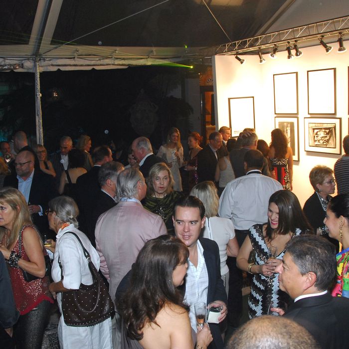 Atmosphere== ANDY WARHOL Museum and Private Art Basel Party== Versace Mansion, Miami Beach, FL==