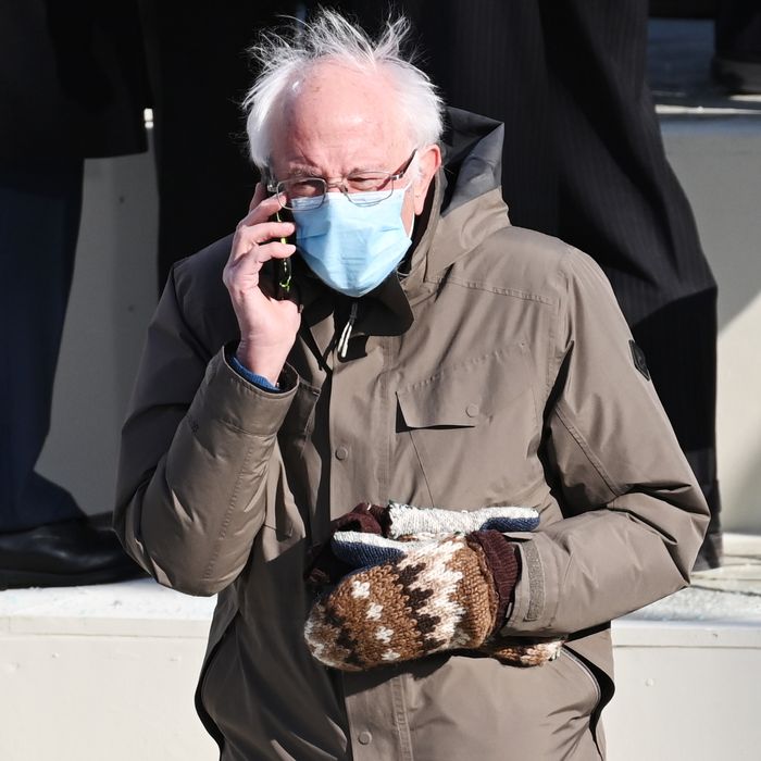 Bernie Sanders Inauguration Mittens Go Viral 