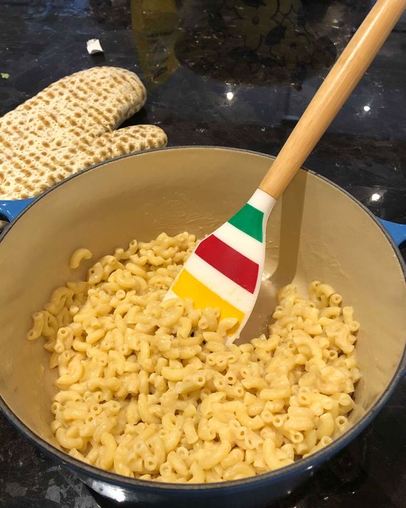 I Made Drake’s Nasty Birthday Raisin Mac and Cheese