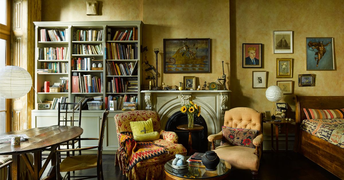 The Supermodel in the Village Walk-up