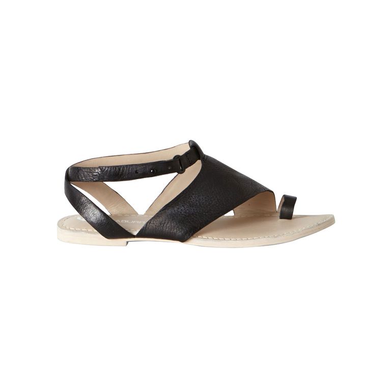 25 Flat and Strappy Sandals for Summer