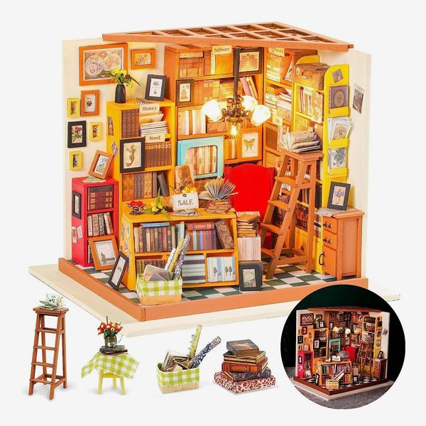 Rolife DIY Miniature House Kit Sam's Study