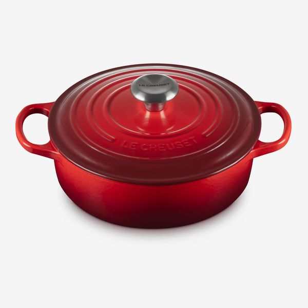 Le Creuset Signature Round Wide Dutch Oven
