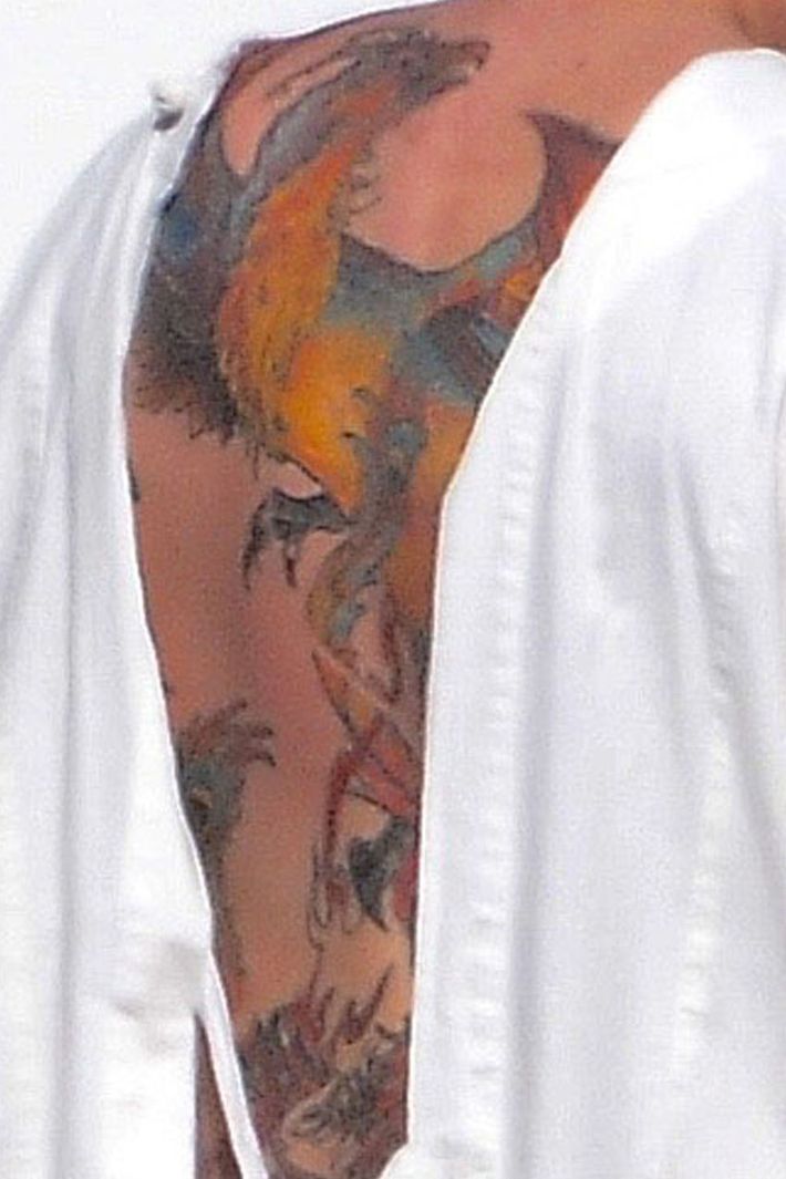 Ben Affleck defends his meaningful giant back tattoo on Ellen