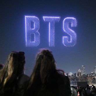 TOPSHOT-SKOREA-ENTERTAINMENT-MUSIC-BTS