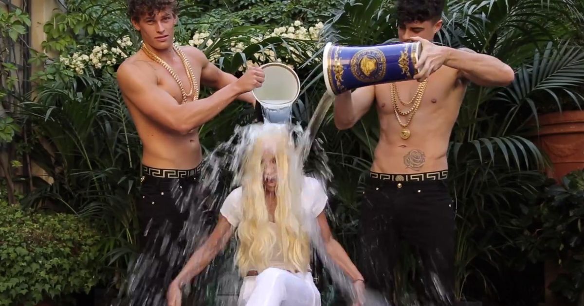 Get Ouuuut Donatella Versace Accepted the Ice Bucket Challenge