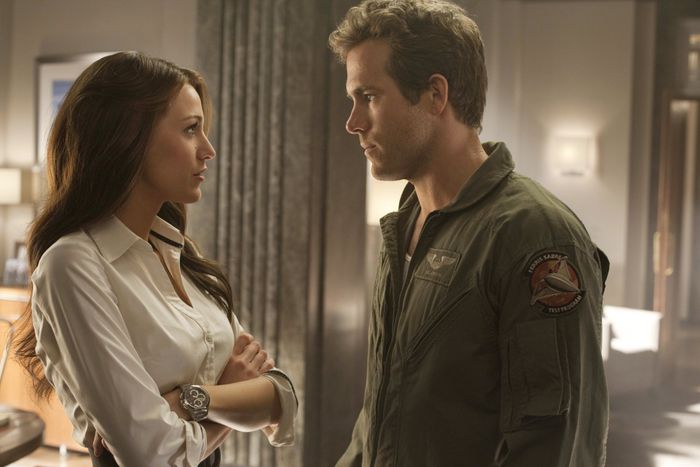 GREEN LANTERN, from left: Blake Lively, Ryan Reynolds, 2011. ph: Francois Duhamel/�Warner Bros. Pict