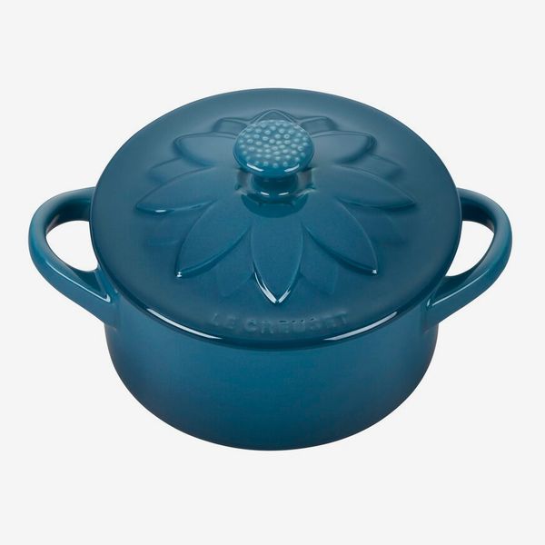 Le Creuset Mini Round Cocotte With Flower Lid