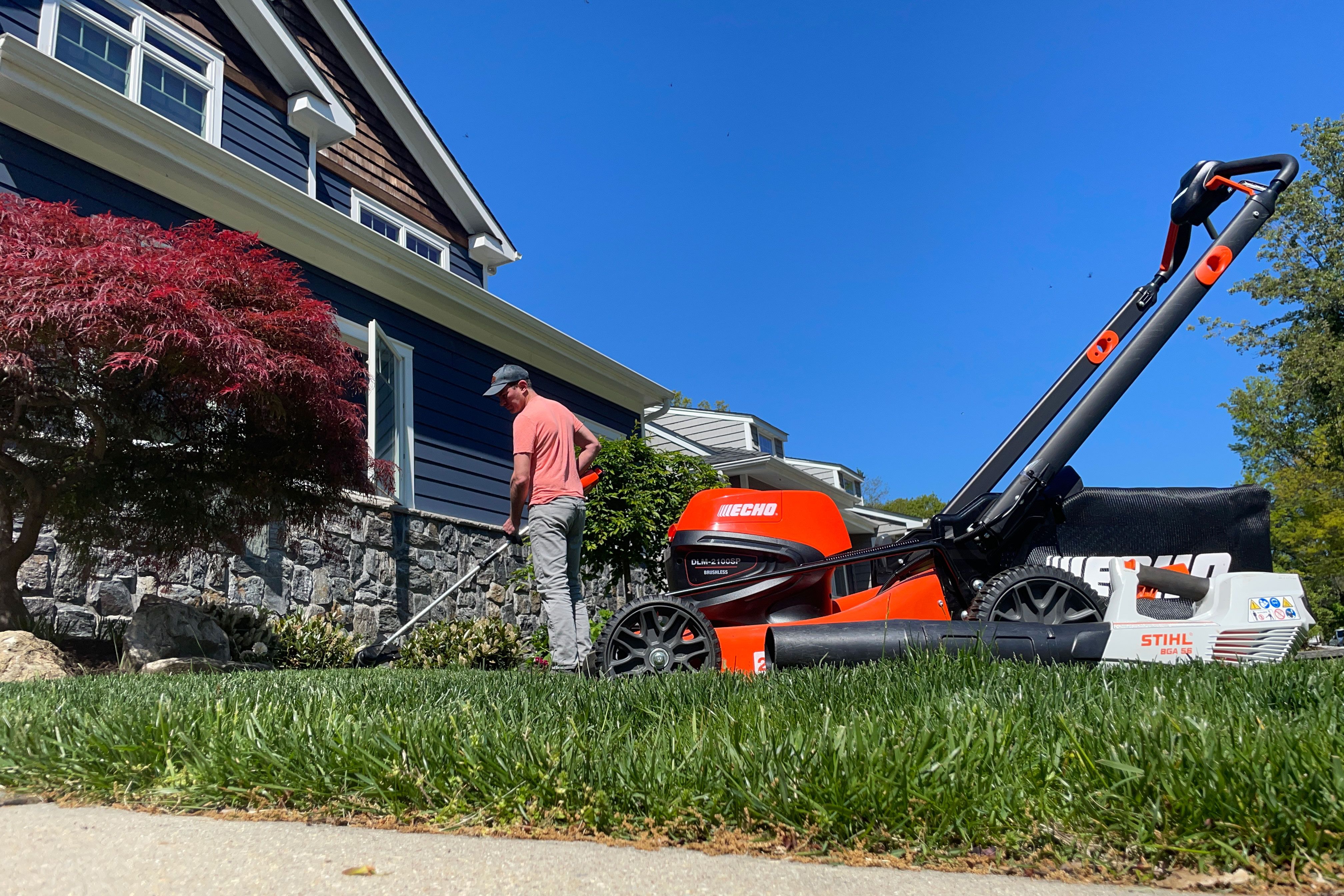 How to get the most out of your leaf blower all year long - CNET