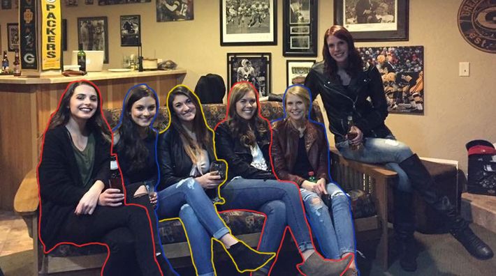 Optical Illusion: Viral Optical Illusion: Can you spot a woman's