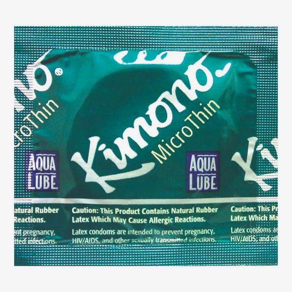Kimono Microthin Aqua Lube Condom - 12 Pack