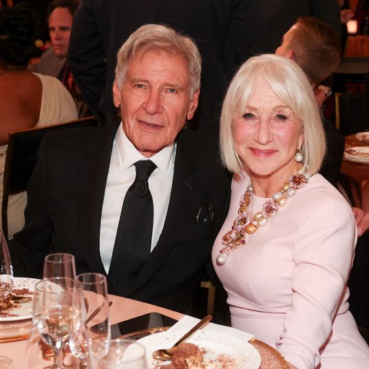 Golden Eve: The Golden Globes Honor Helen Mirren & Sarah Jessica Parker