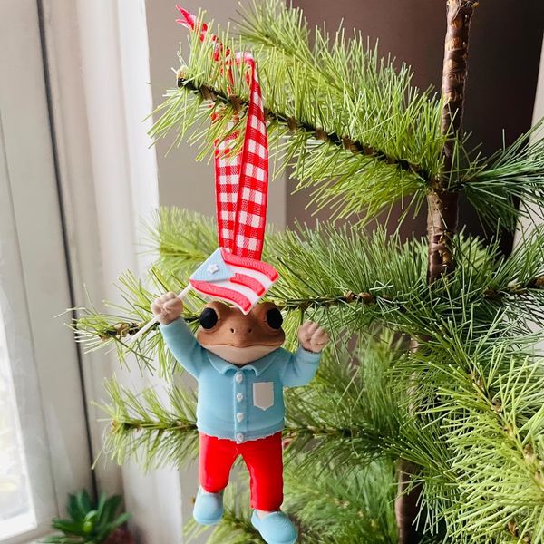 Sapo Concho Flag Ornament