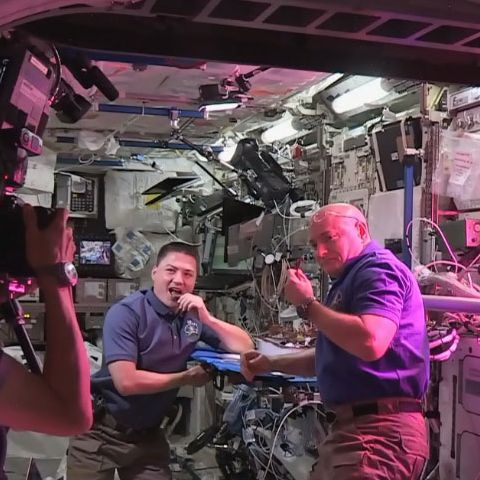 Astronauts Scott Kelly and Kjell Lindgren just munching on some lettuce.