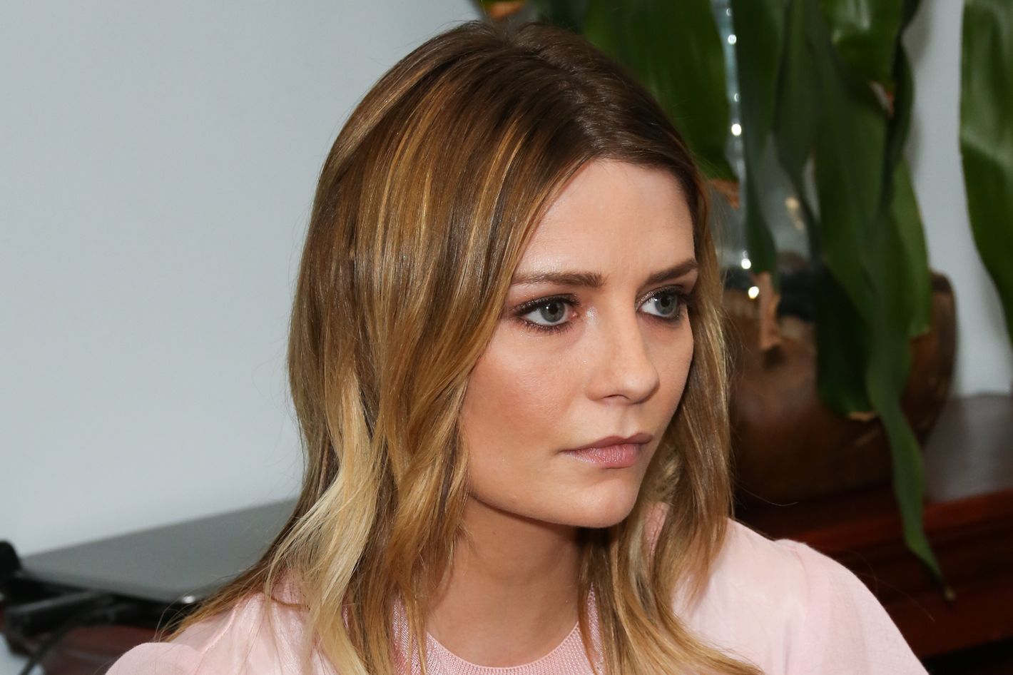 2x Sex Video Girl - Mischa Barton Gets Restraining Orders Against Two Exes