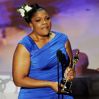 Actress Mo'Nique accepts Best Supporting Actress award for 